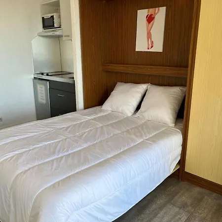 Studio Naturiste Cap D'agde Avec Terrasse Et Parking Prive, Proche Plage - Fr-1-249a-34 Apartment Agde