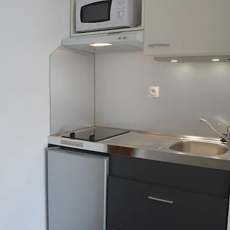 Studio Naturiste Cap D'agde Avec Terrasse Et Parking Prive, Proche Plage - Fr-1-249a-34 Apartment
